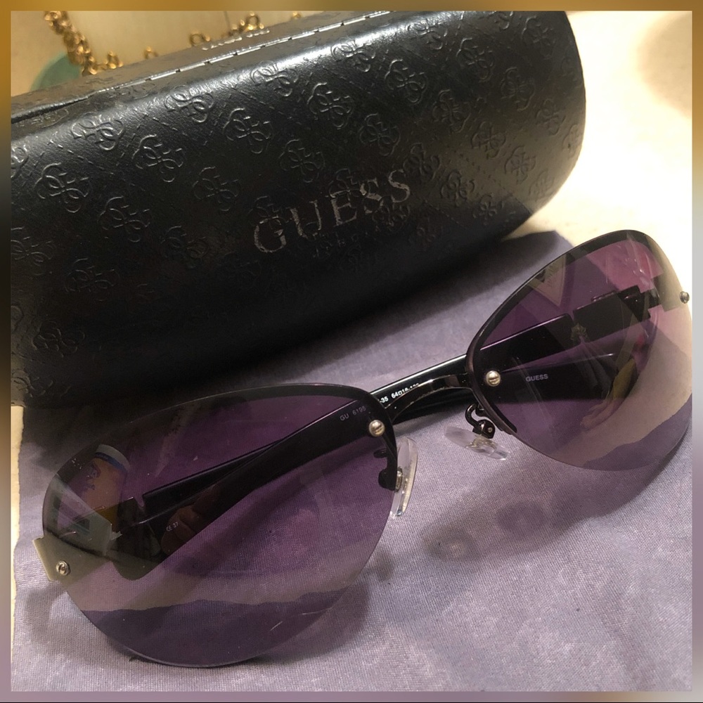 GUC Guess Sunglasses & Case